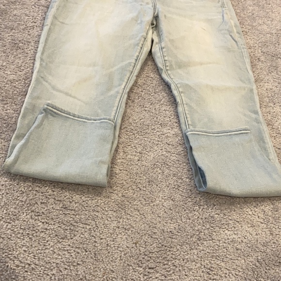 American Eagle Skinny Jeans - Picture 3 of 11